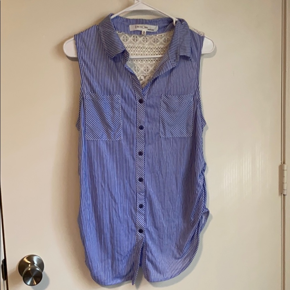 Crocket back maternity top